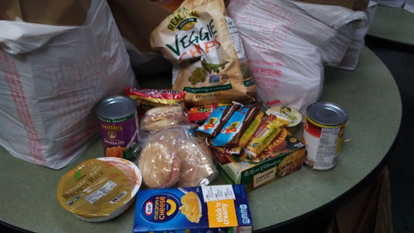 Photo/MJ Duncan students were given a brown bag filled with items easily prepared in a hotel room.