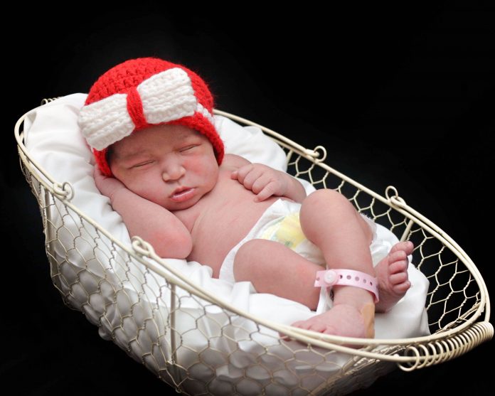 Dignity Health DGNIC440 Orange and White Striped Newborn Hat QTY 5 Dozen 
