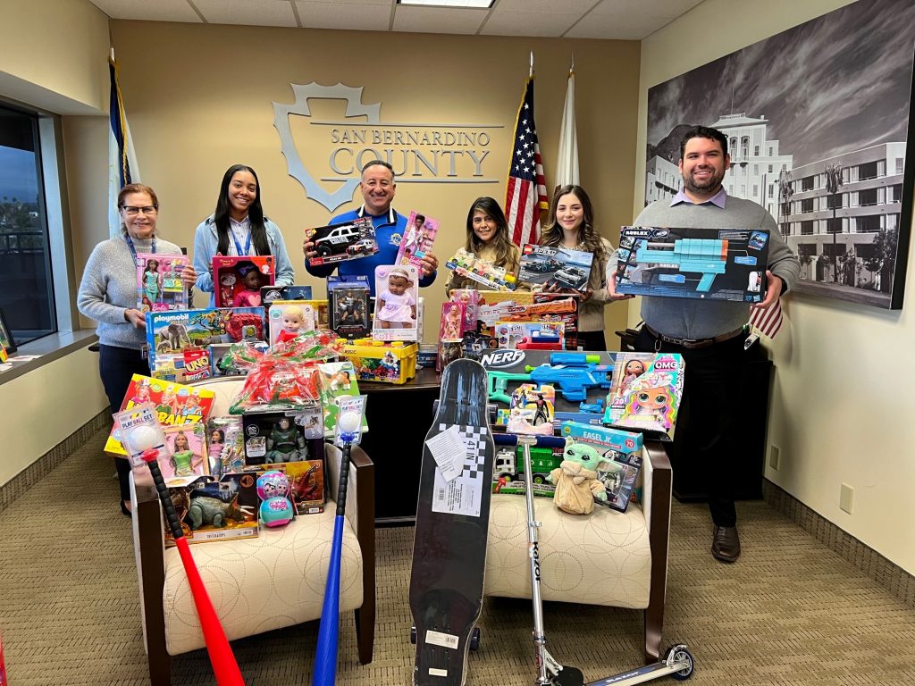 Supervisor Joe Baca, Jr. hosts his second Annual Open House Holiday Toy