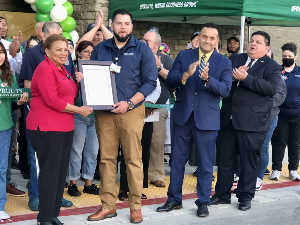 Sprouts Farmers Market Celebrates Grand Opening In Rialto With Weekend